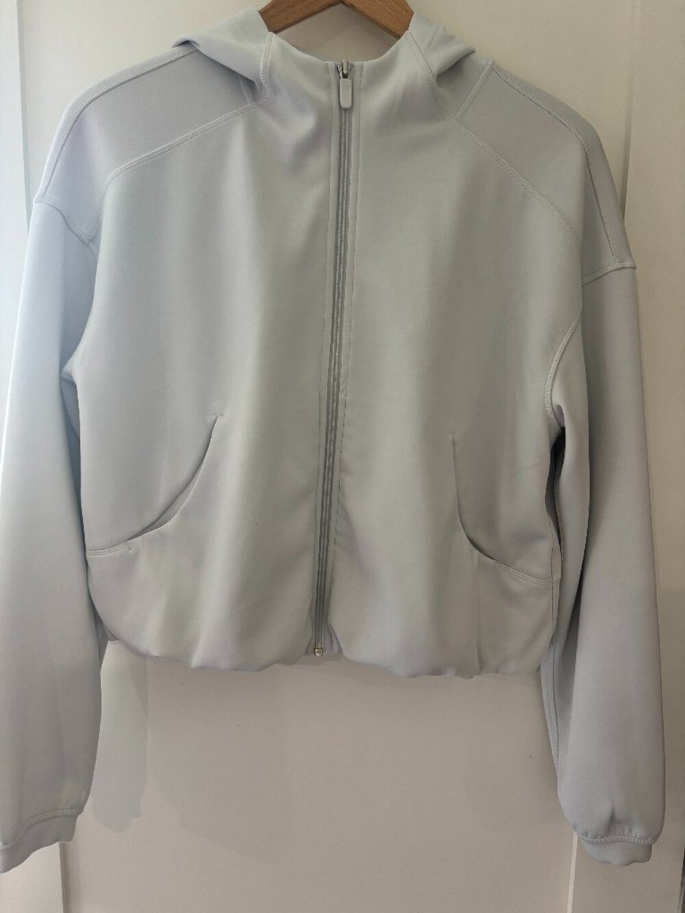 Lululemon Softstreme Cropped Hoodie
